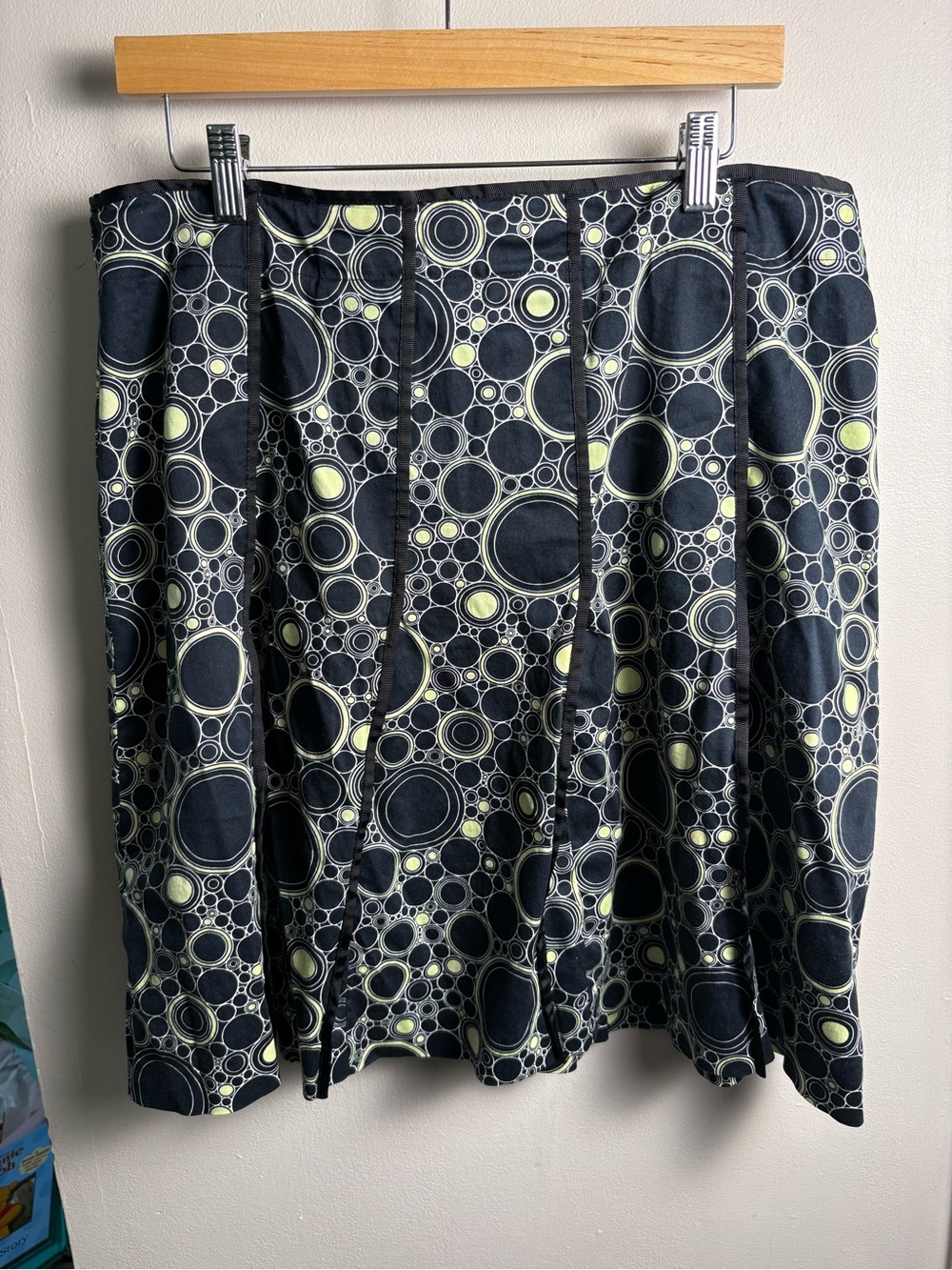 Jessica Y2K Black & Yellow Skirt with Polka Dots Size 16